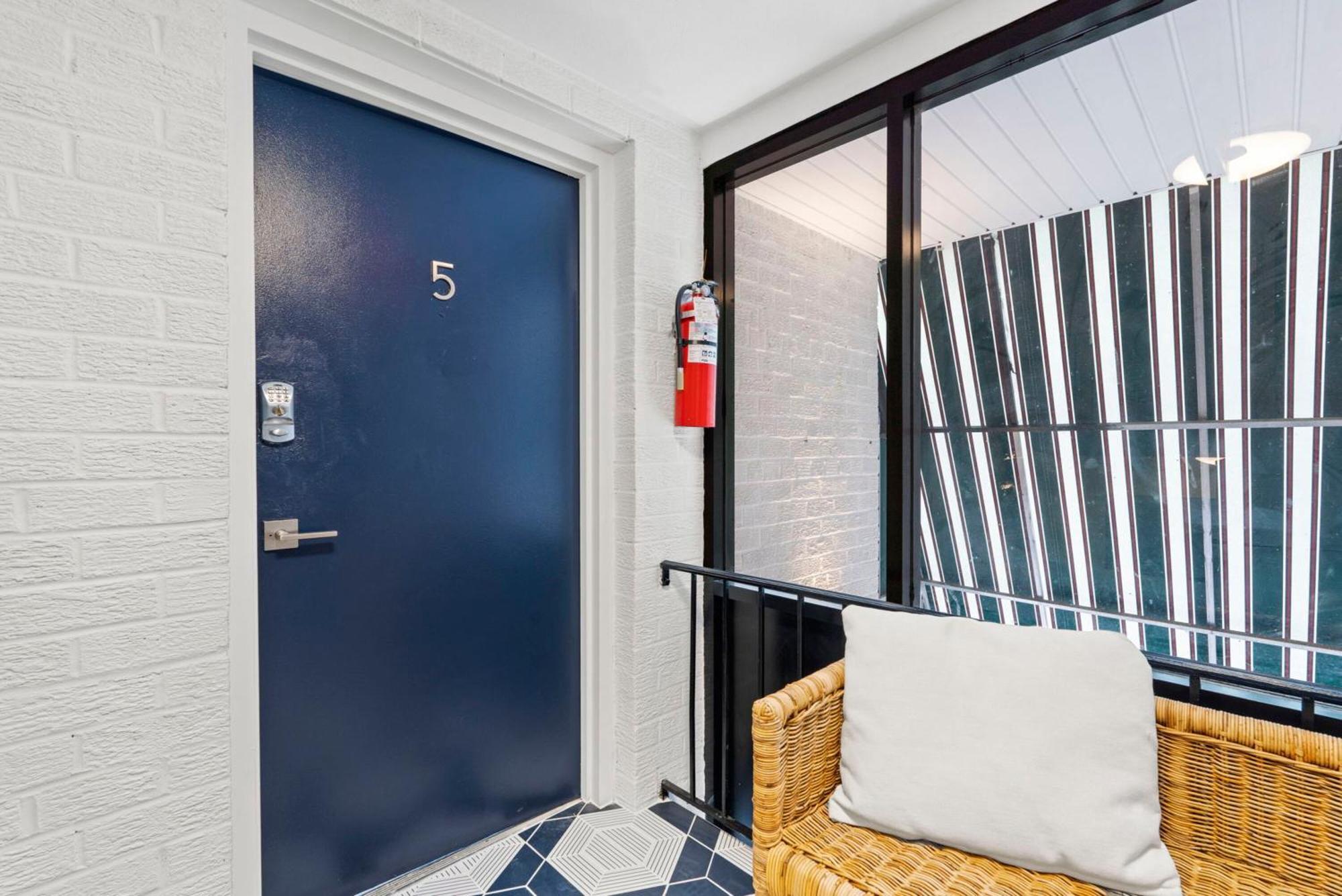 West Taylor Run Hotel Alexandria Bagian luar foto