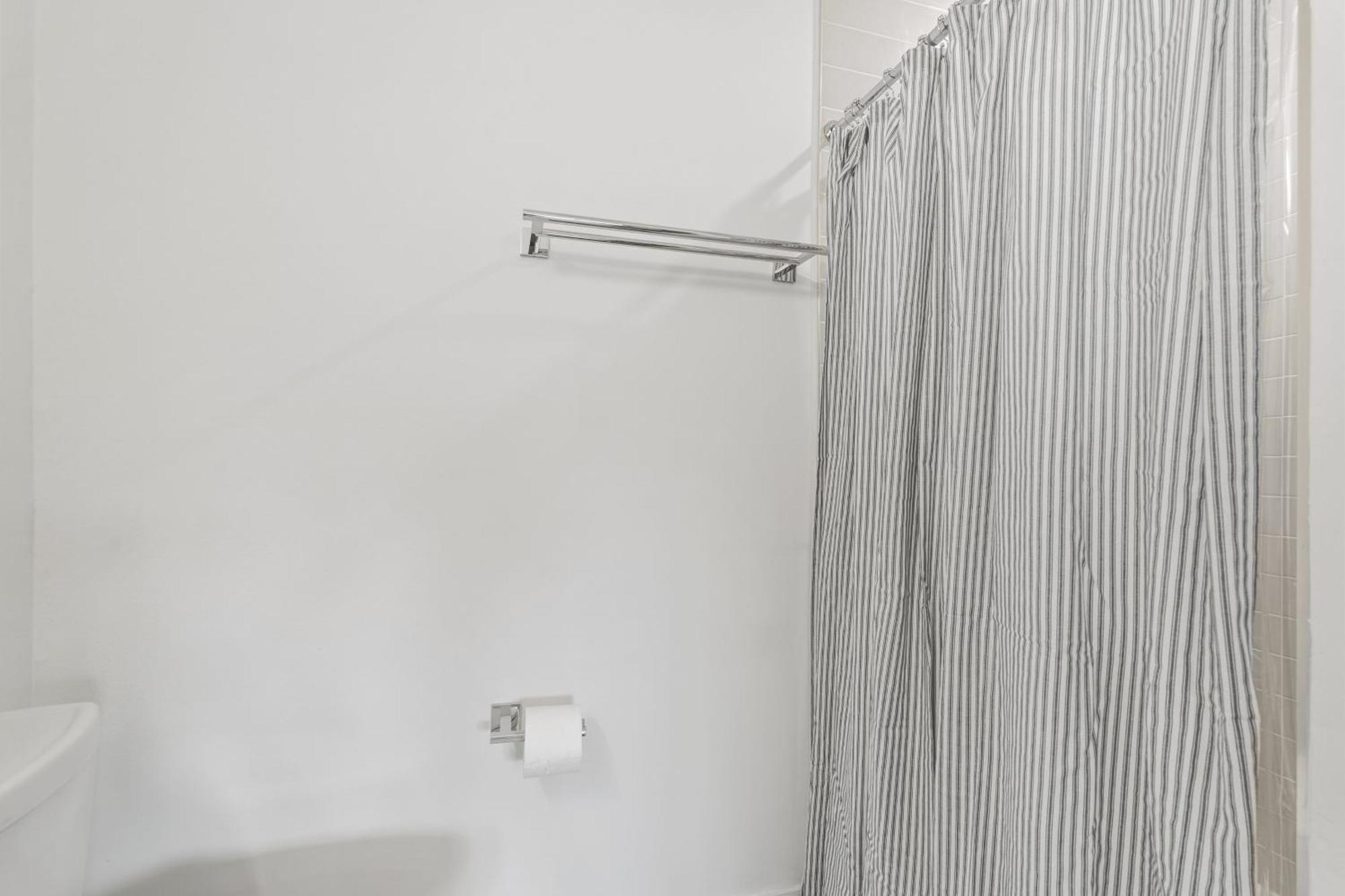 West Taylor Run Hotel Alexandria Bagian luar foto