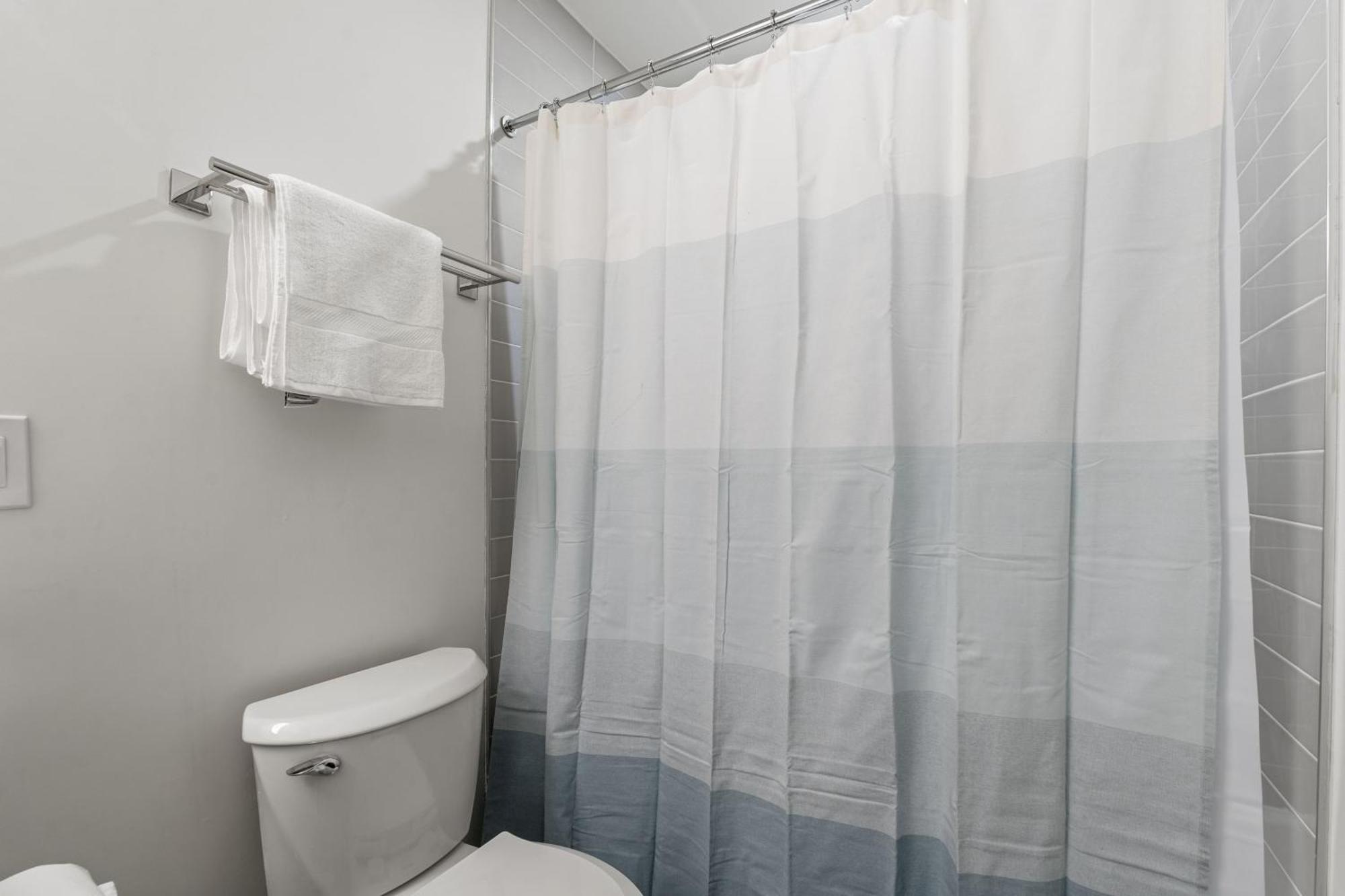 West Taylor Run Hotel Alexandria Bagian luar foto